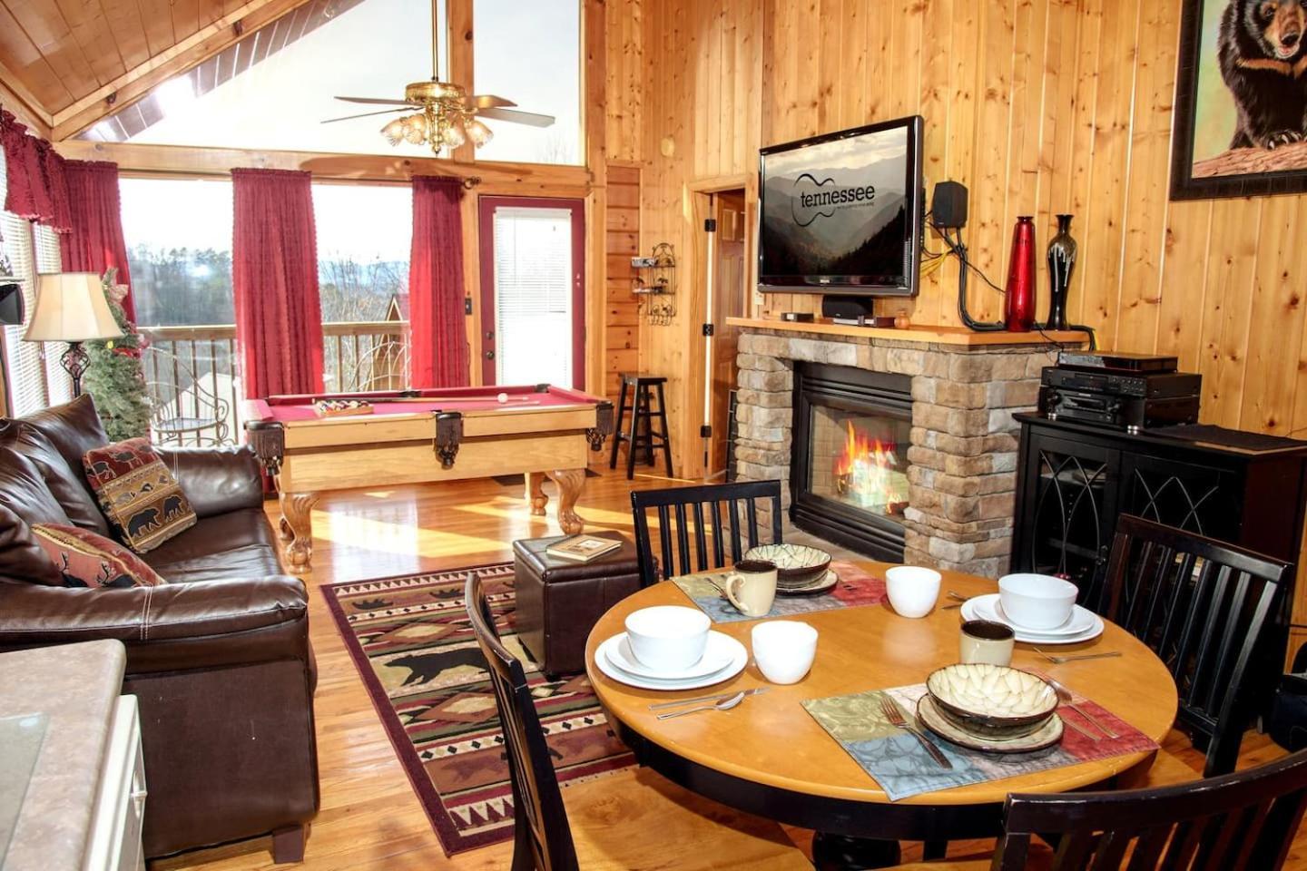 Views I Mins To Dollywood I Hot Tub I Pool Table Villa Sevierville Eksteriør bilde
