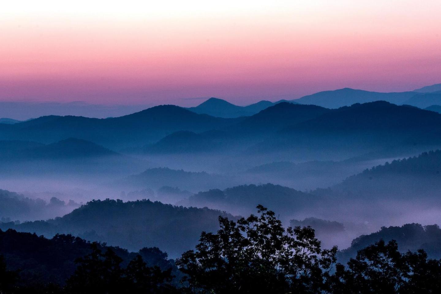 Views I Mins To Dollywood I Hot Tub I Pool Table Villa Sevierville Eksteriør bilde