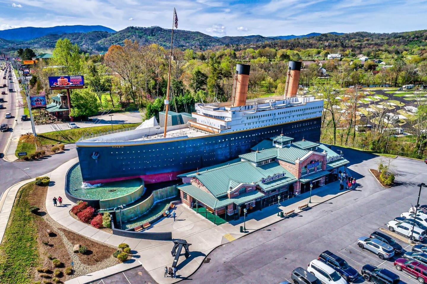 Views I Mins To Dollywood I Hot Tub I Pool Table Villa Sevierville Eksteriør bilde