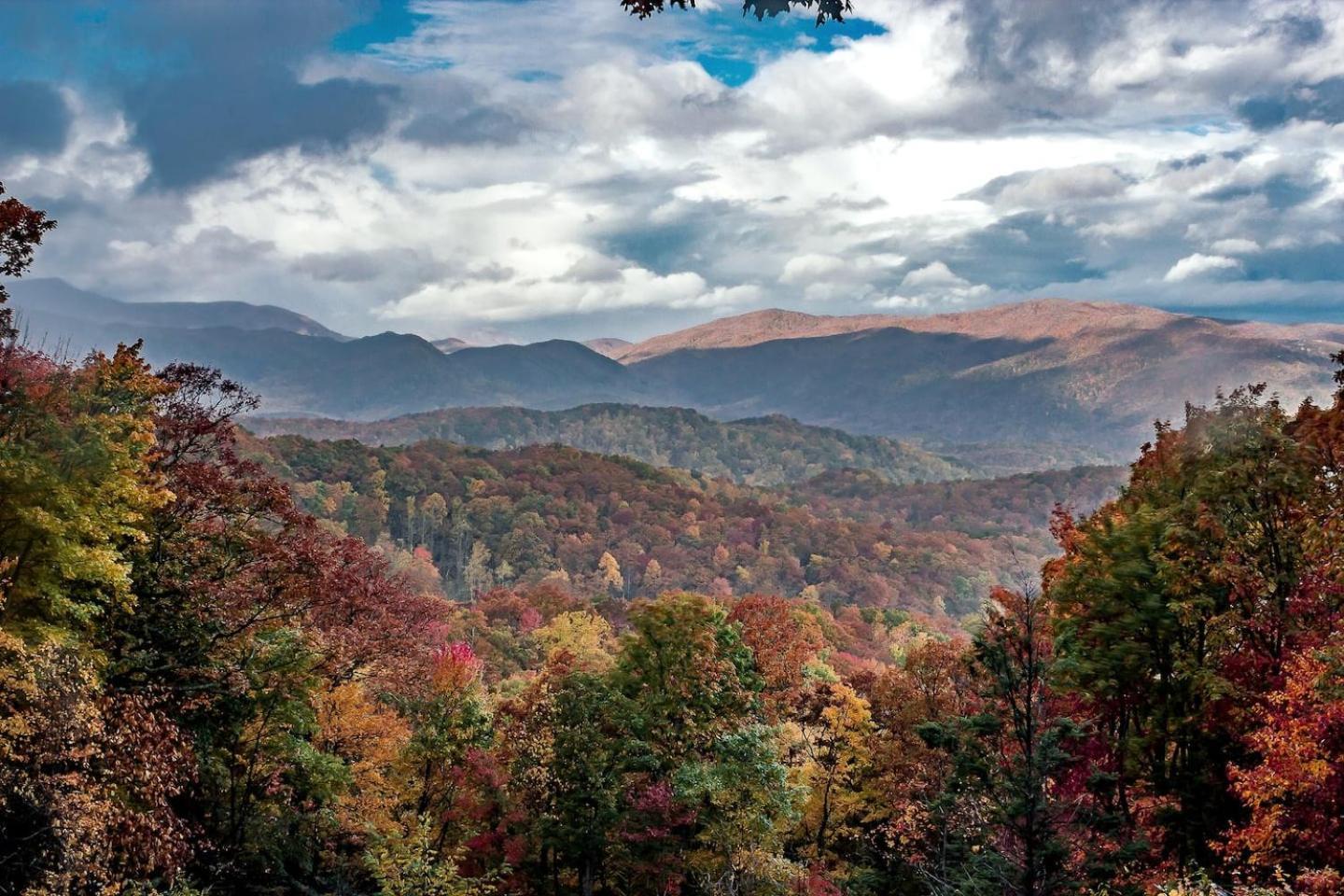 Views I Mins To Dollywood I Hot Tub I Pool Table Villa Sevierville Eksteriør bilde