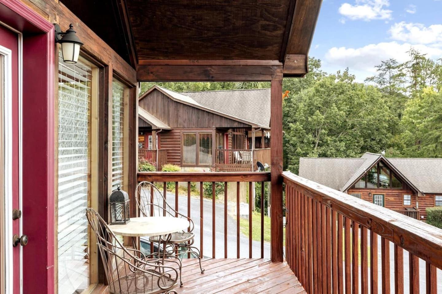 Views I Mins To Dollywood I Hot Tub I Pool Table Villa Sevierville Eksteriør bilde