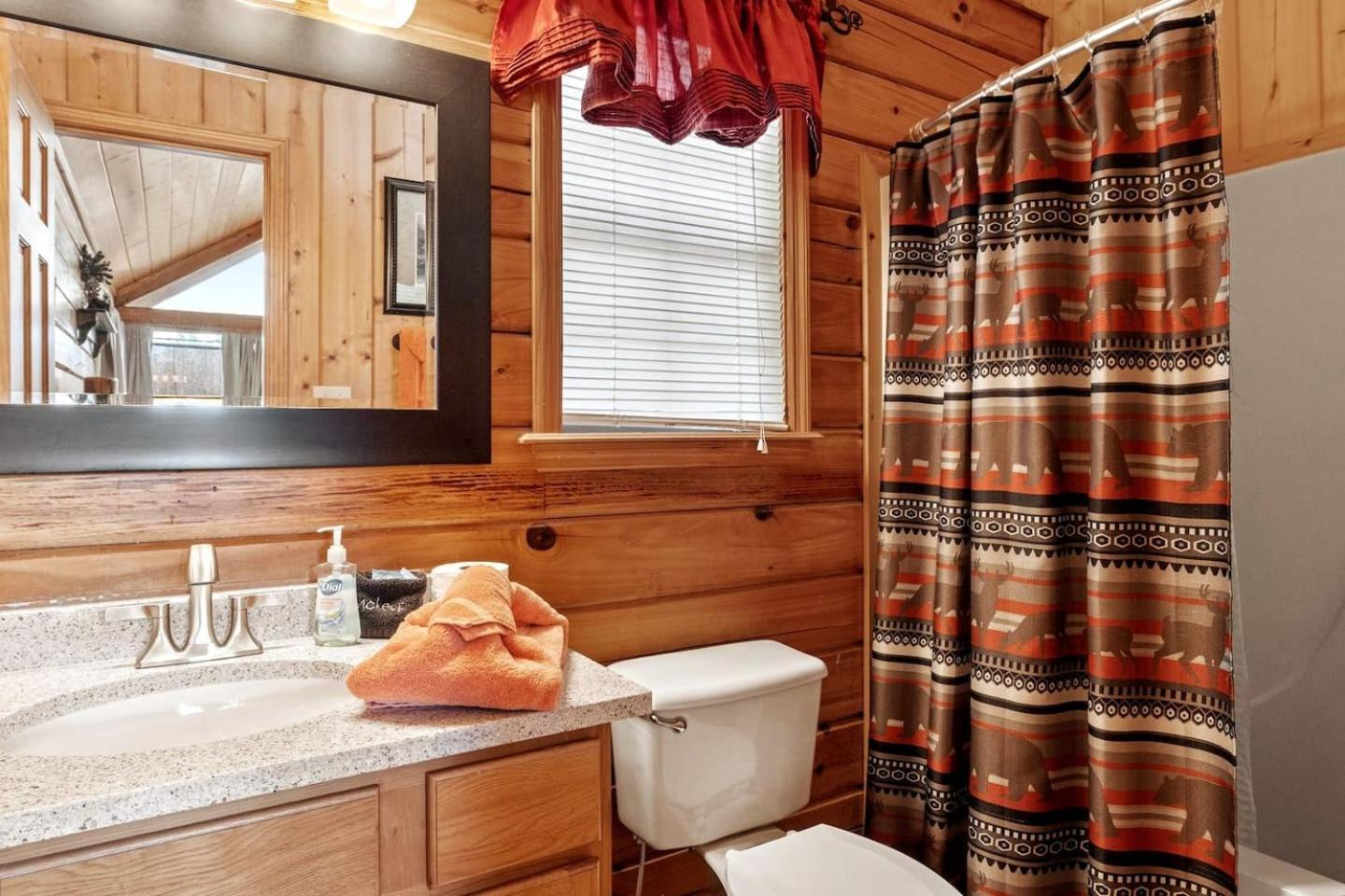 Views I Mins To Dollywood I Hot Tub I Pool Table Villa Sevierville Eksteriør bilde